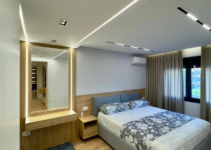 Soinn's * Τίρανα